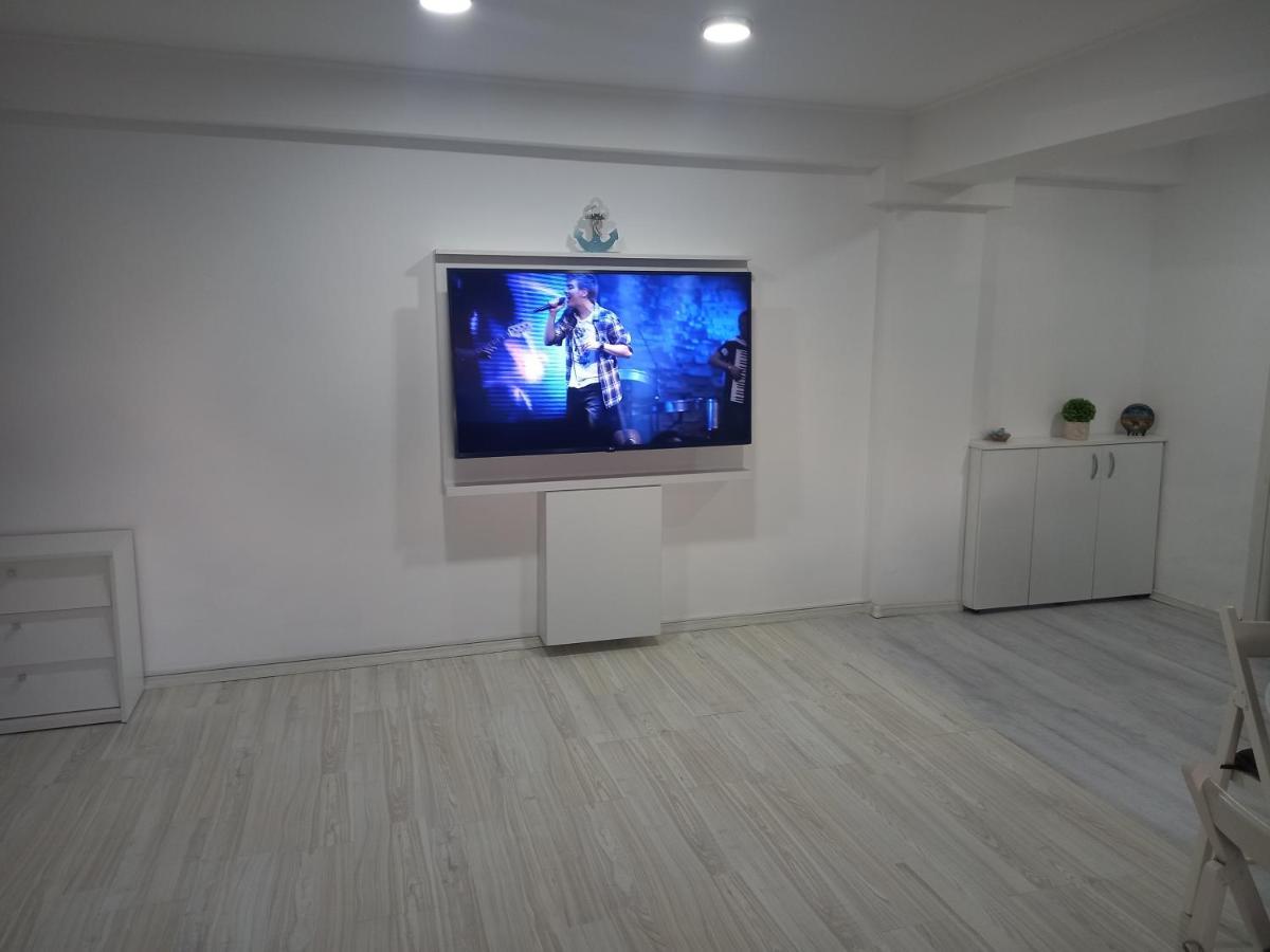 "Near Vega" Apartment Mamaia Exterior photo