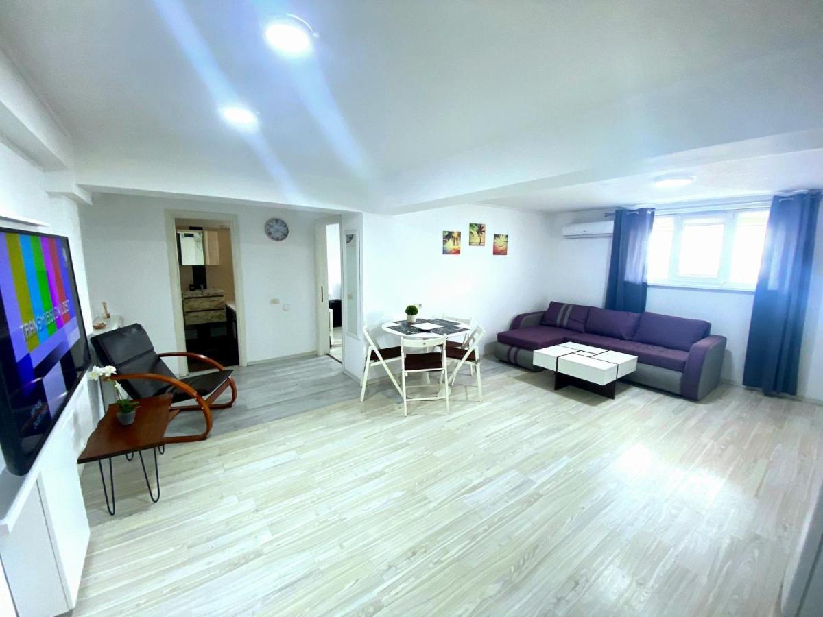 "Near Vega" Apartment Mamaia Exterior photo